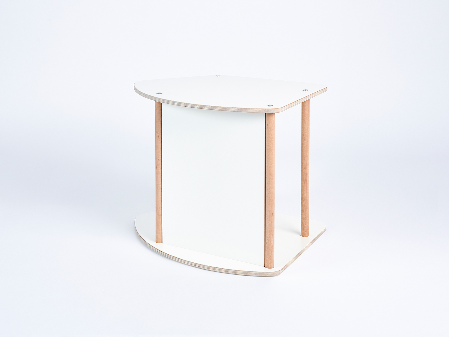 Tojo Multi Aufbewahrungseinheit in eckiger Form, modernes Design für das Kinderzimmer mit funktionalem Stauraum.